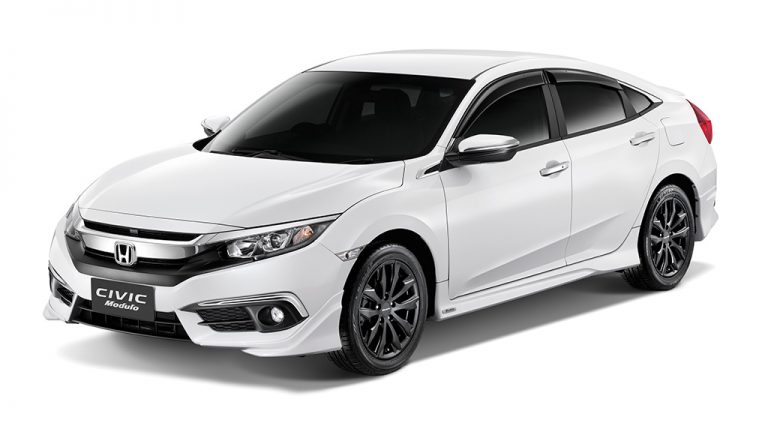 Honda Civic white front view